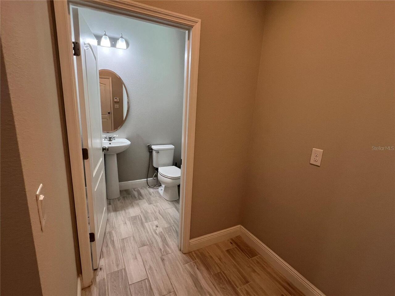 Listing Photo 16