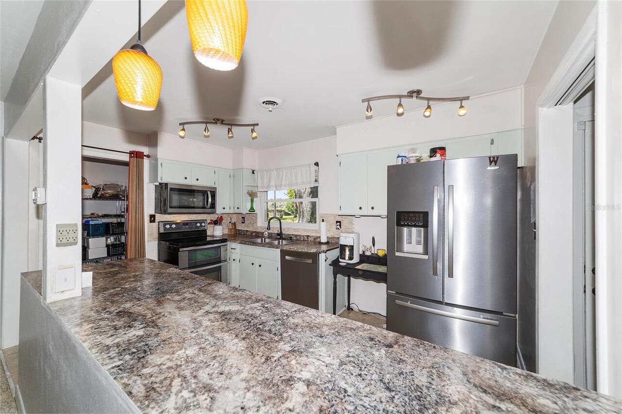 Listing Photo 18