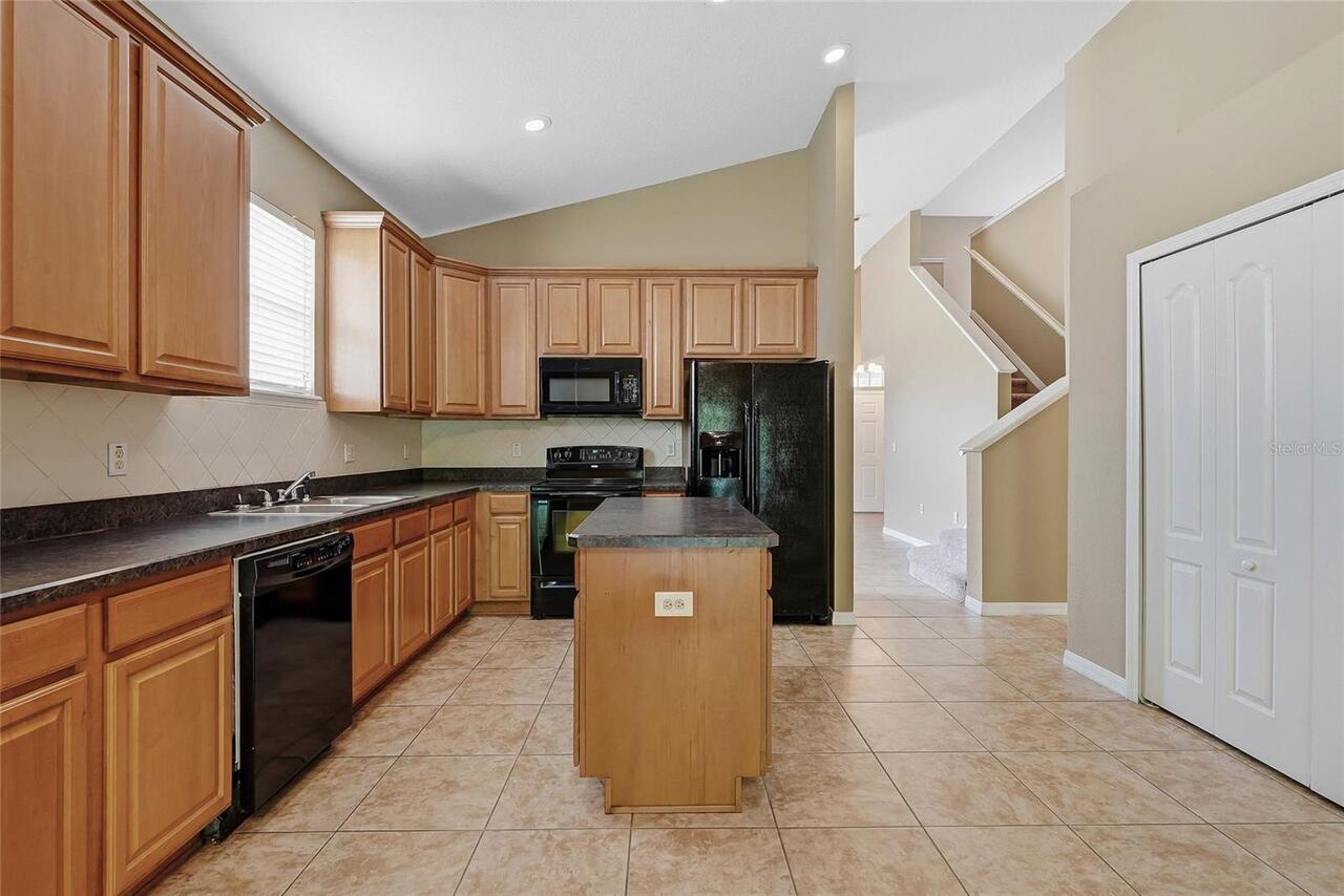 Listing Photo 14