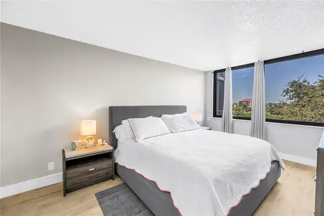 Listing Photo 21