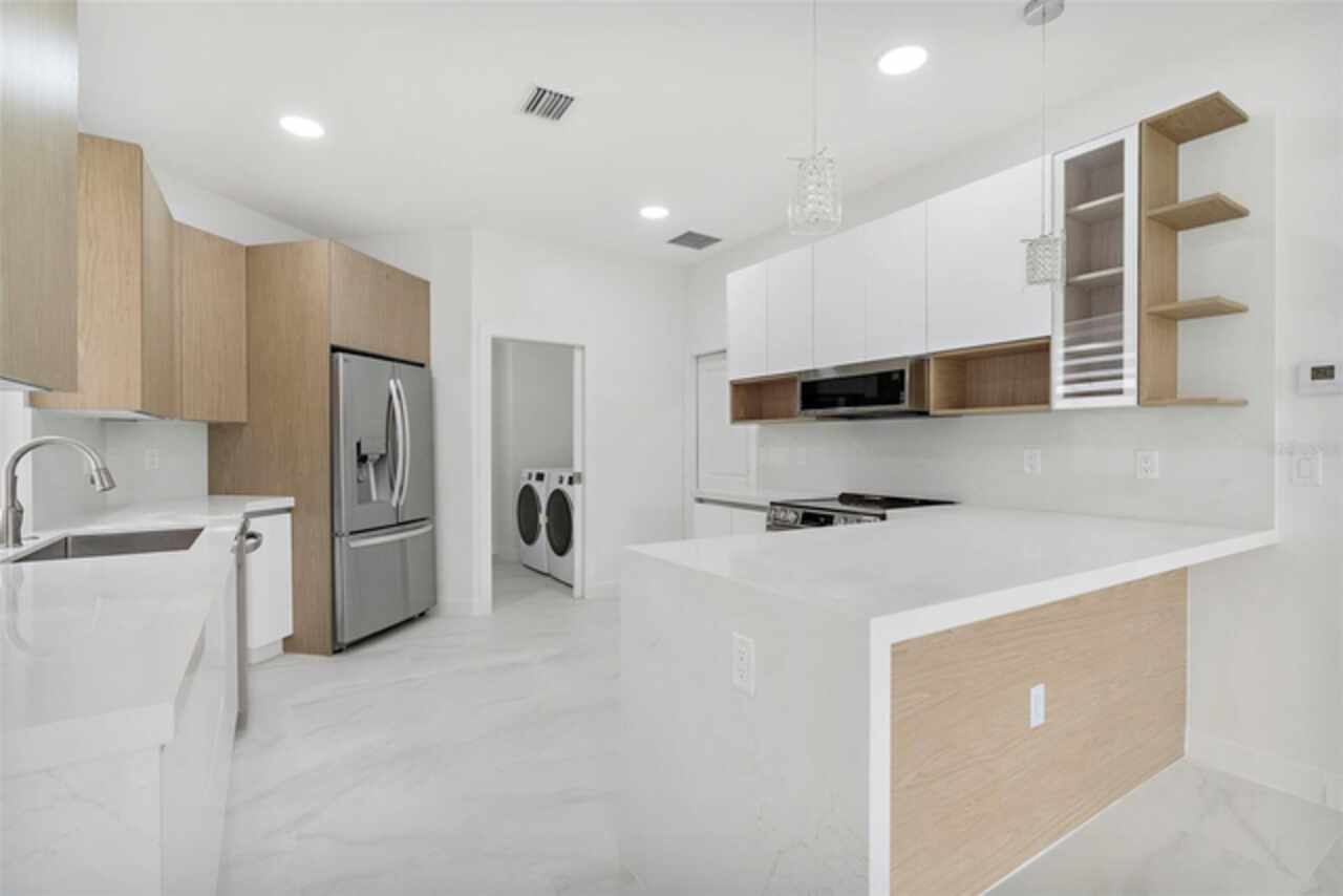 Listing Photo 14