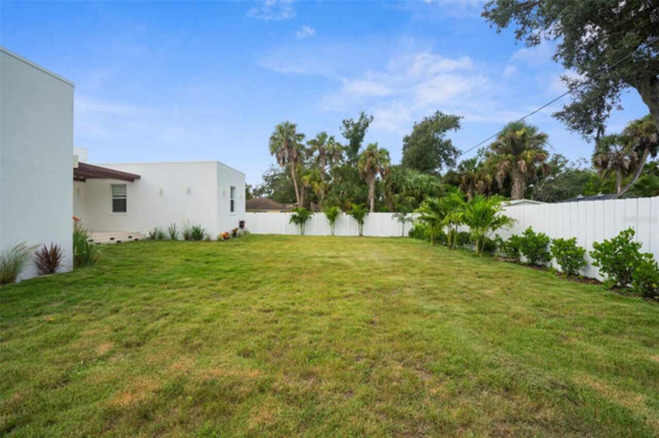 Listing Photo 32