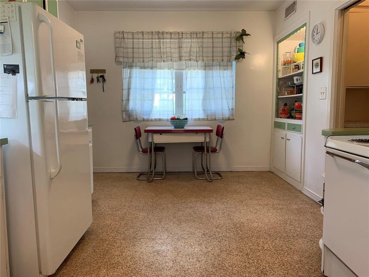 Listing Photo 17