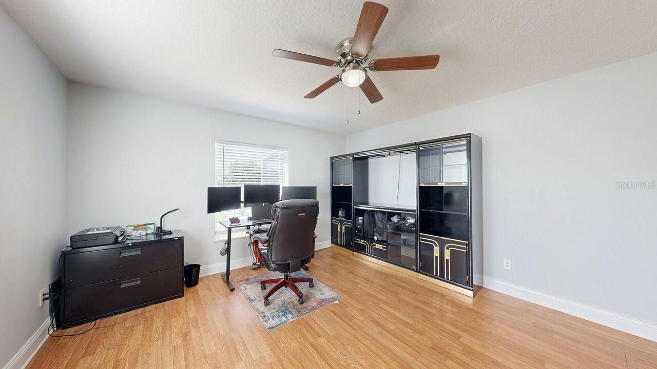 Listing Photo 9