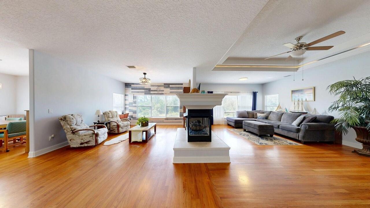 Listing Photo 22