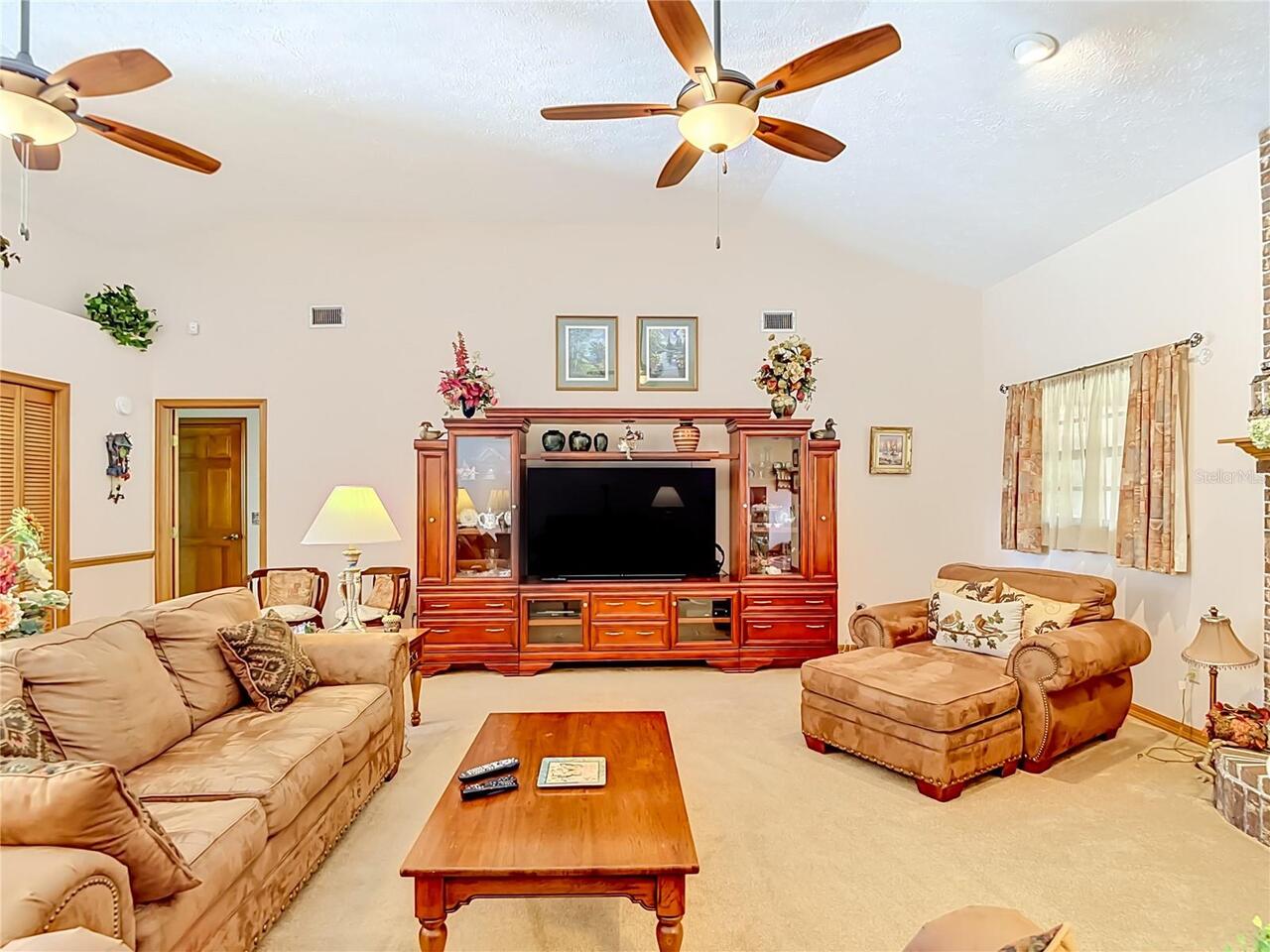 Listing Photo 14