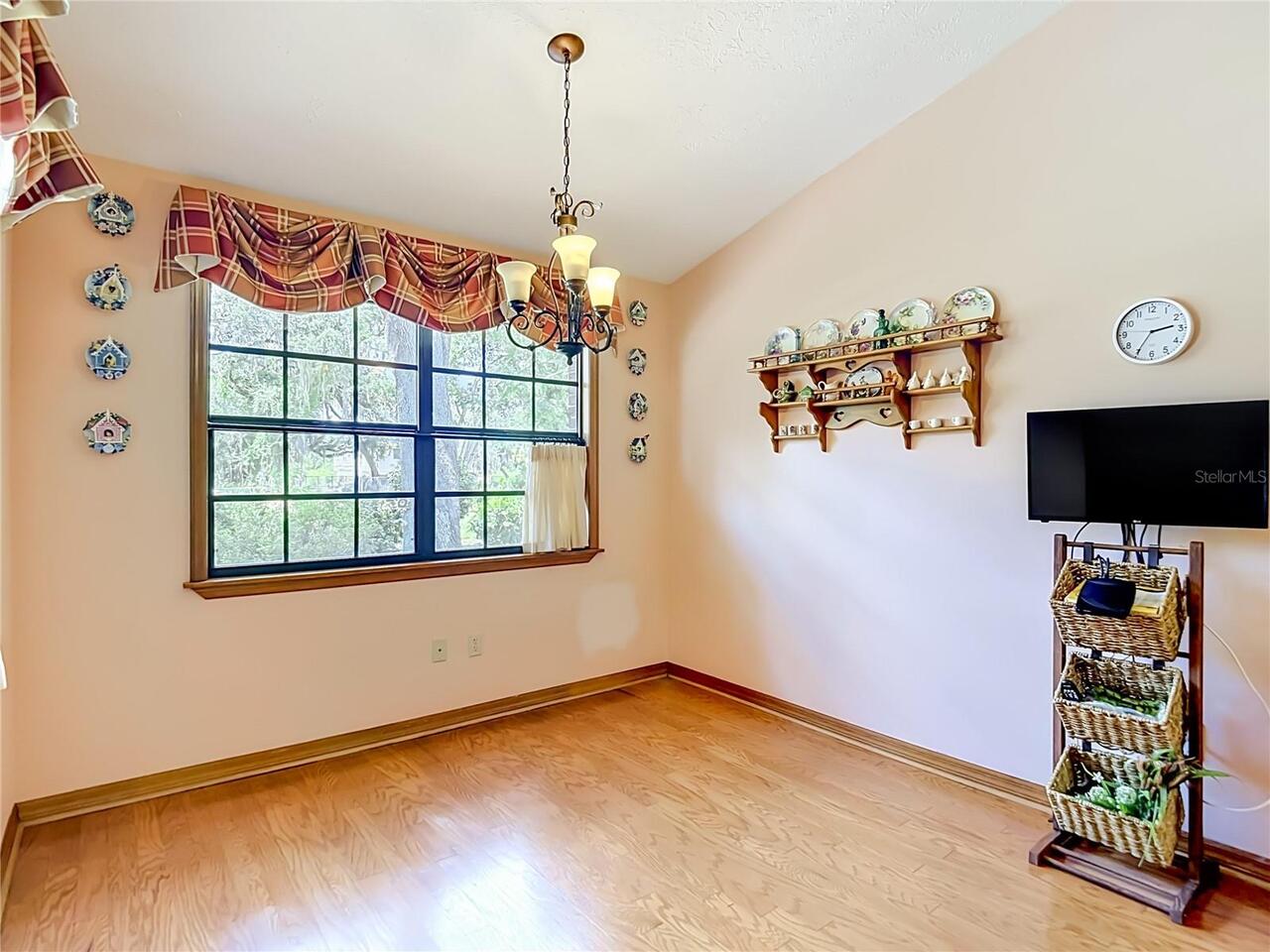 Listing Photo 25