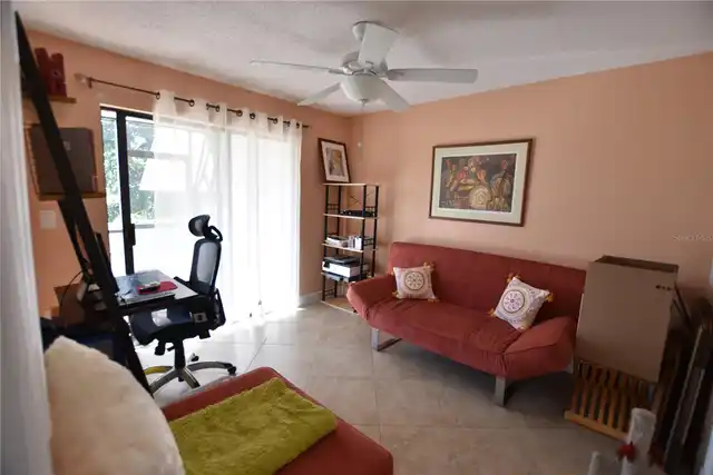 Listing Photo 12