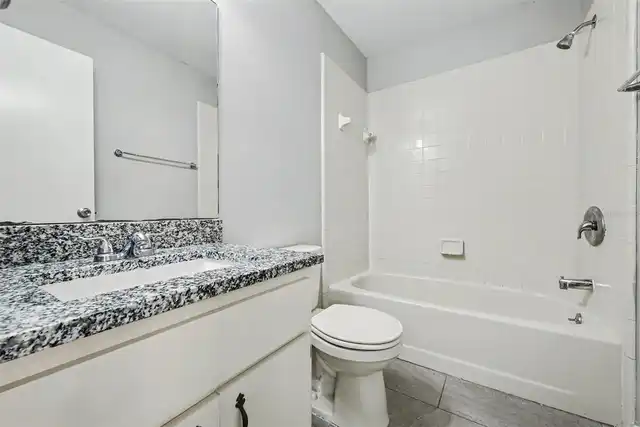 Listing Photo 19