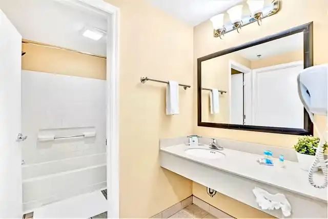 Listing Photo 16