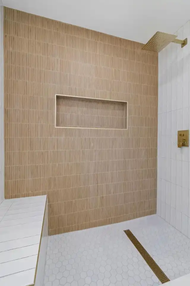 Listing Photo 24