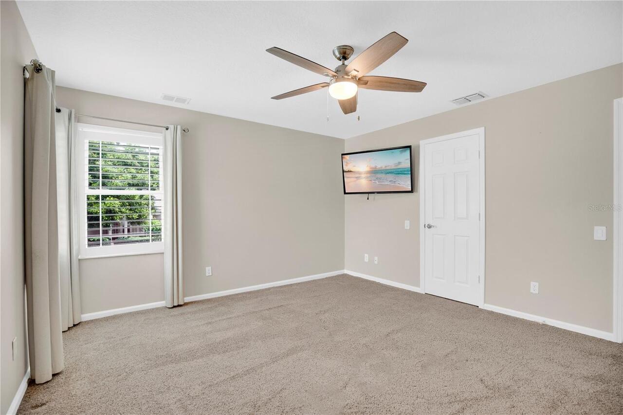 Listing Photo 28