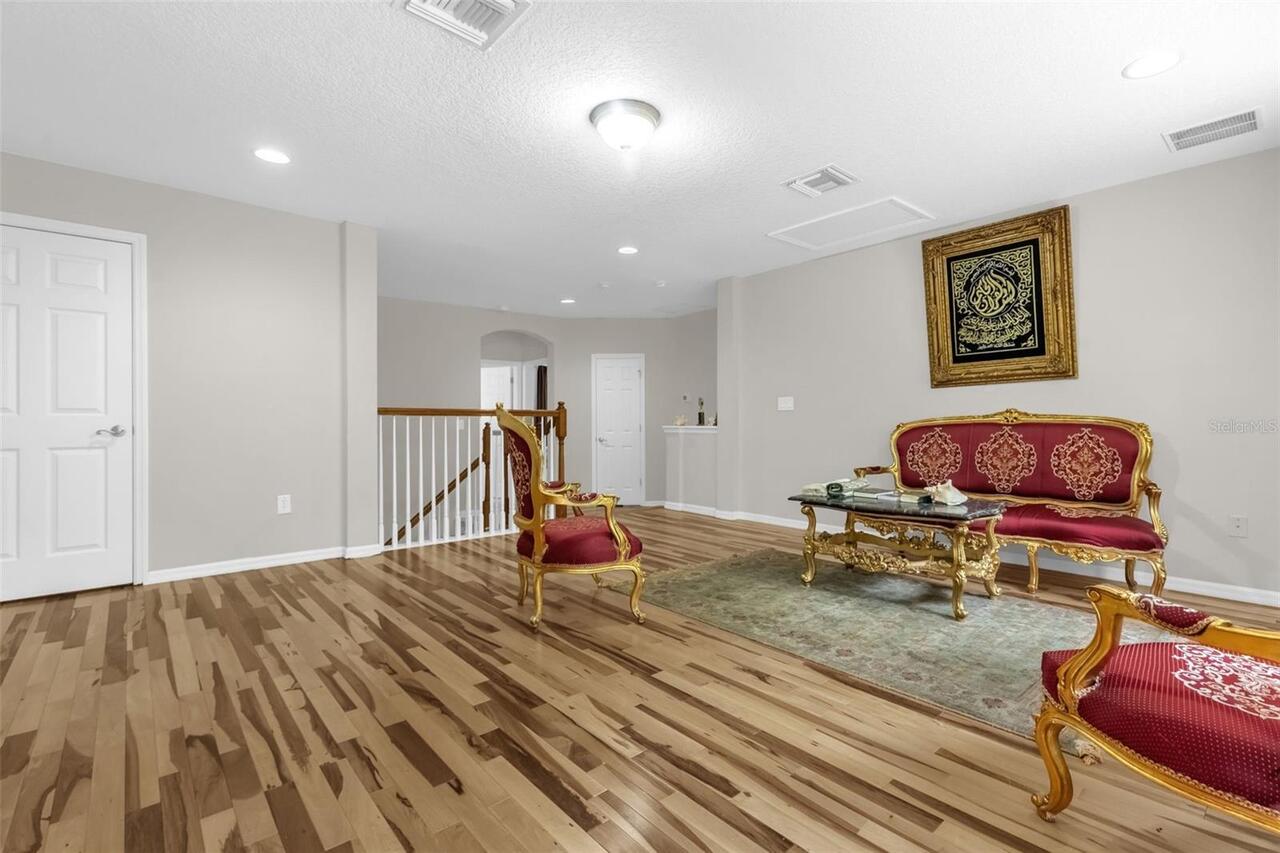 Listing Photo 14