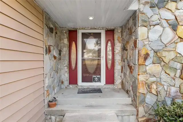 Listing Photo 8