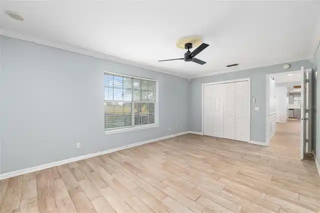 Listing Photo 33