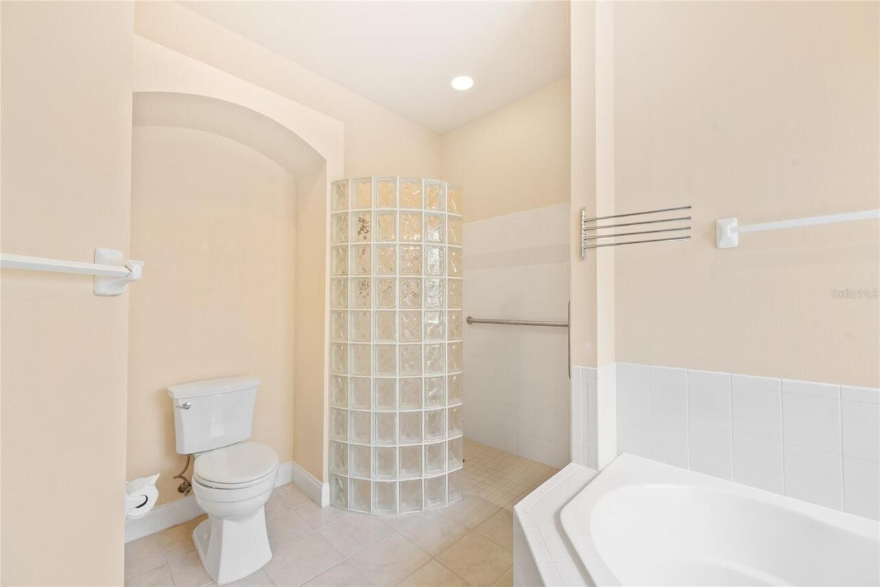 Listing Photo 24