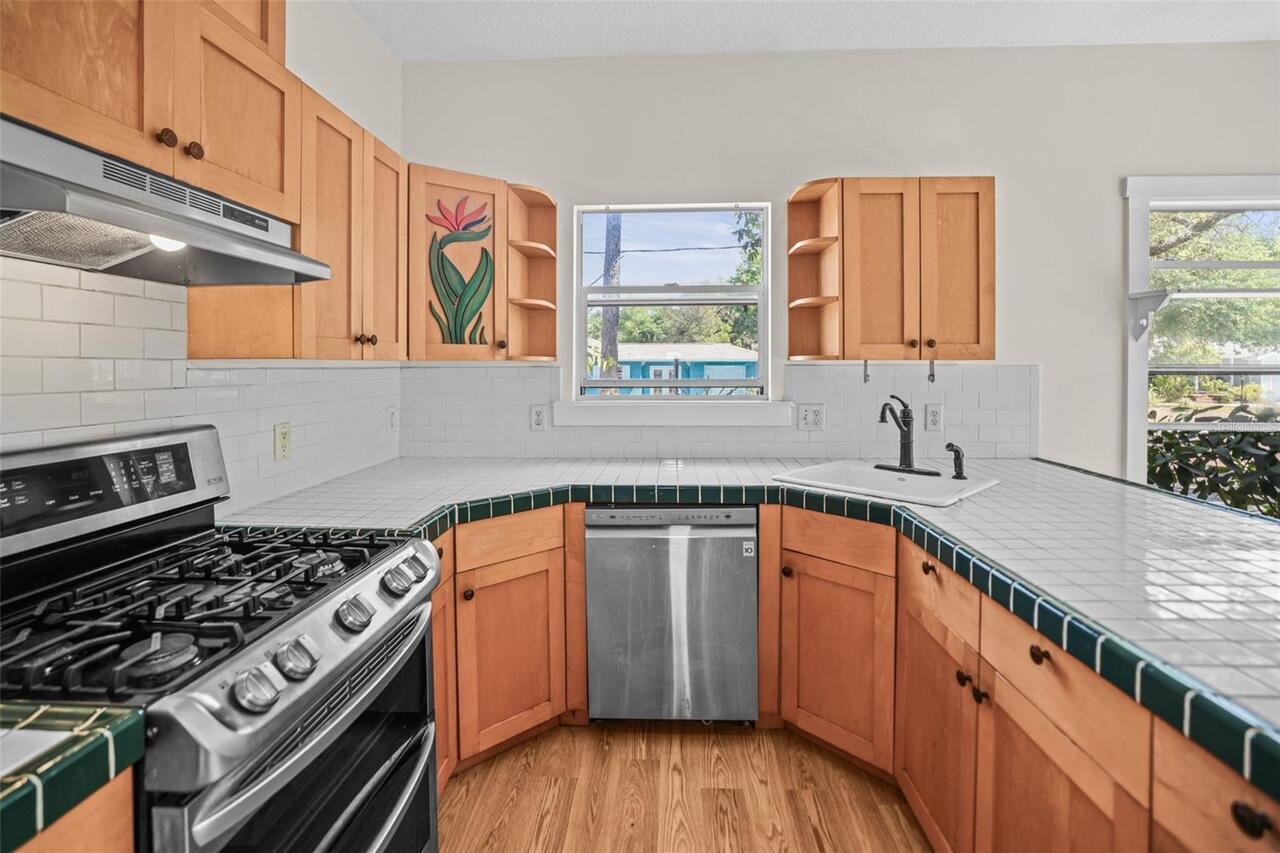 Listing Photo 8