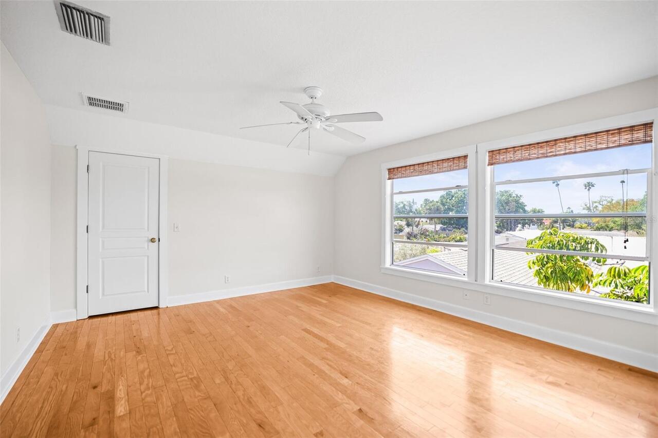 Listing Photo 28
