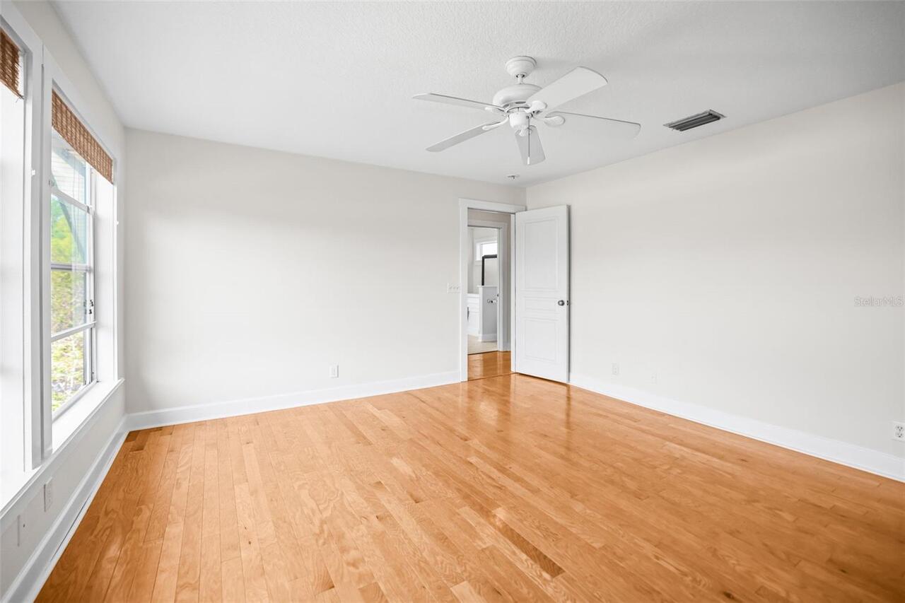 Listing Photo 29