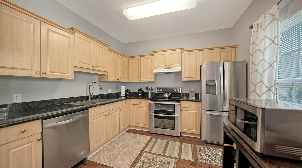 Listing Photo 11