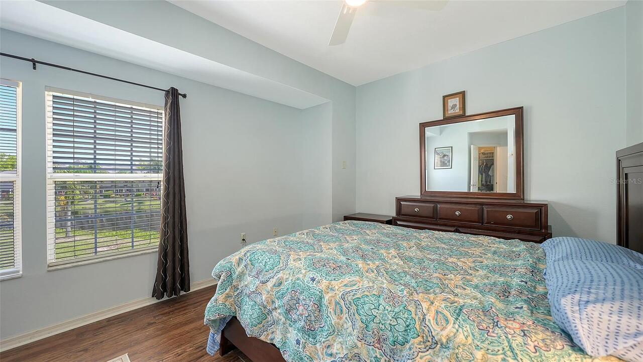 Listing Photo 14