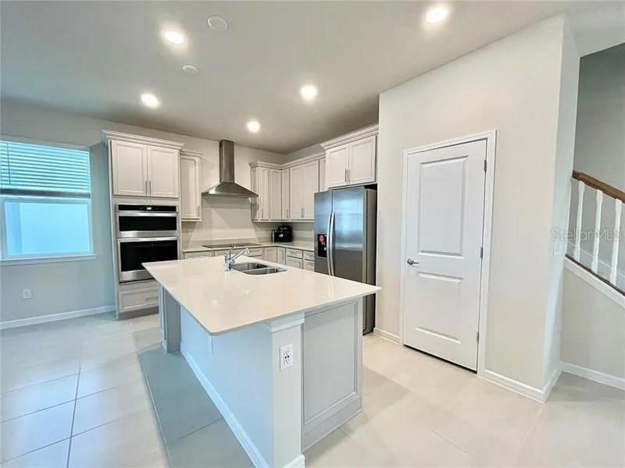 Listing Photo 8