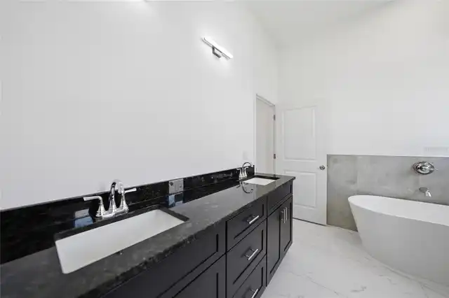 Listing Photo 33