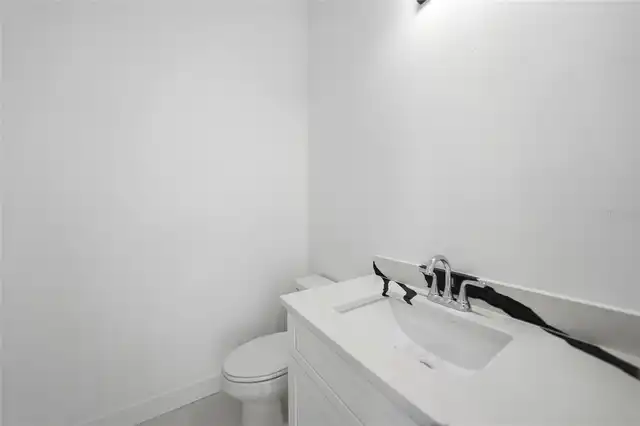 Listing Photo 43