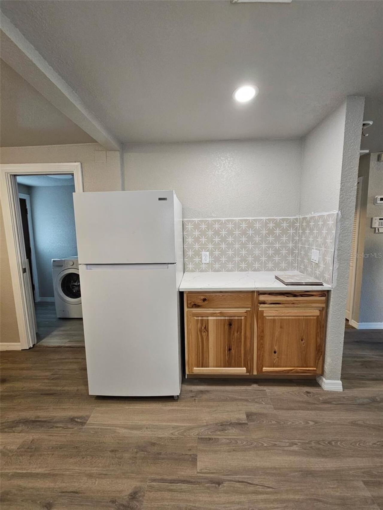 Listing Photo 8