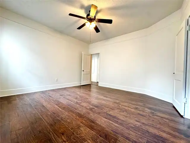 Listing Photo 7