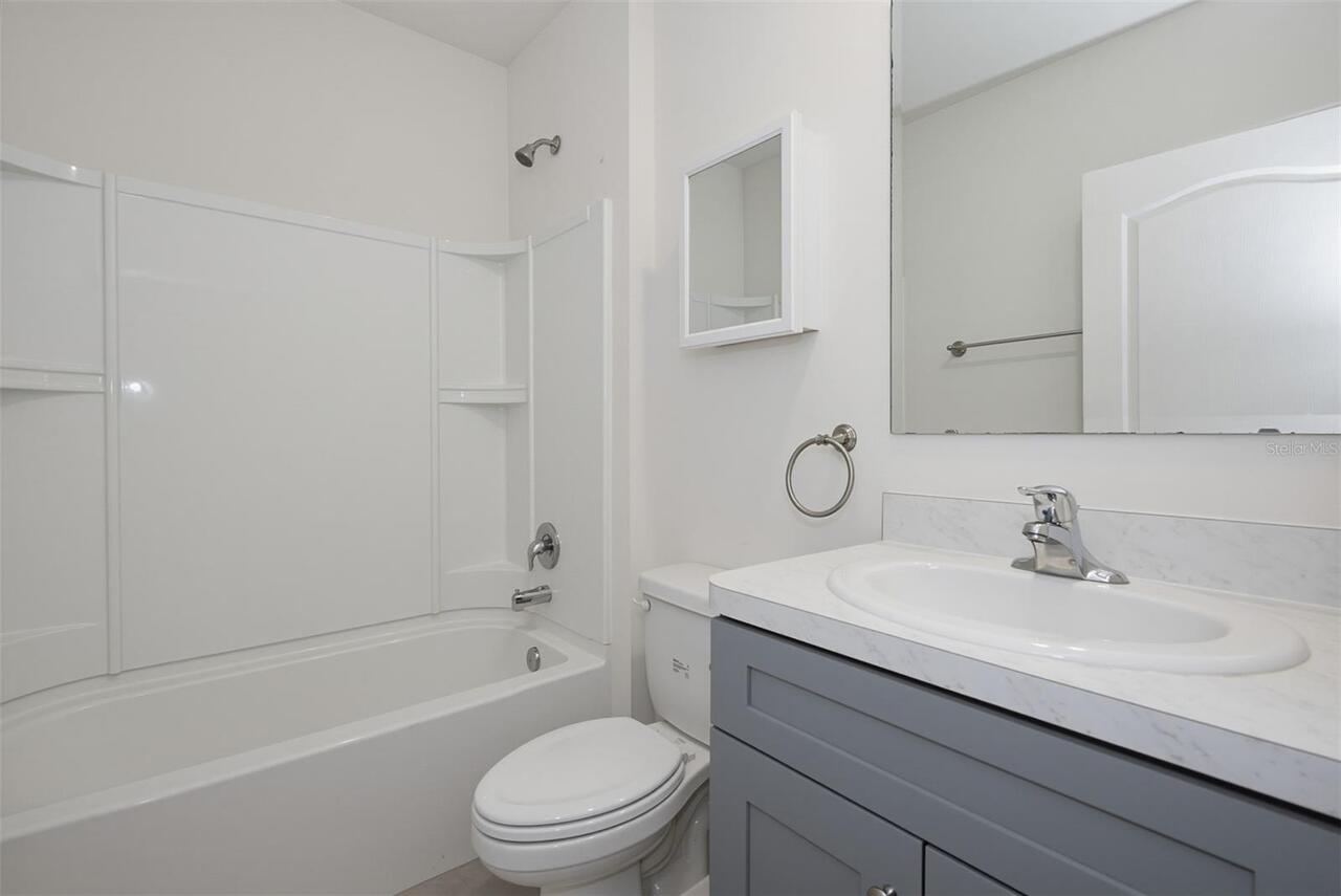 Listing Photo 11