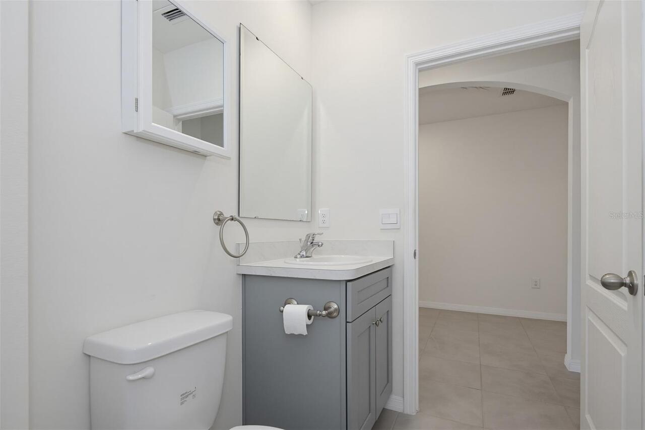 Listing Photo 12
