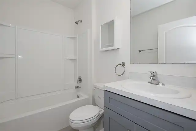 Listing Photo 11