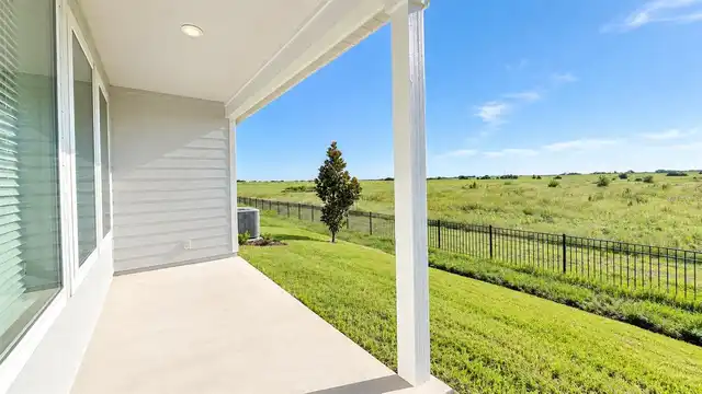 Listing Photo 14