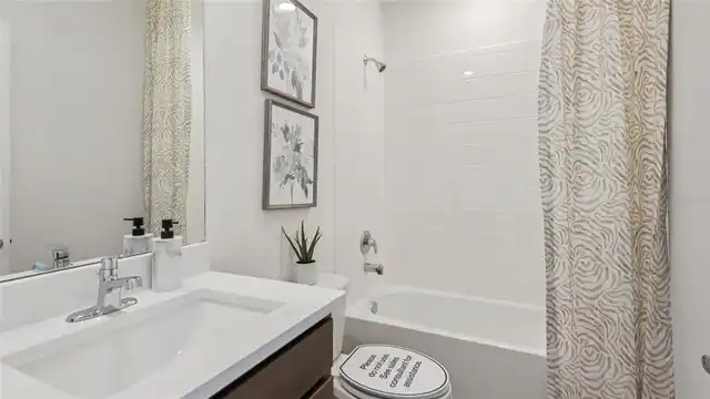Listing Photo 25