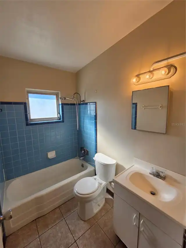 Listing Photo 12