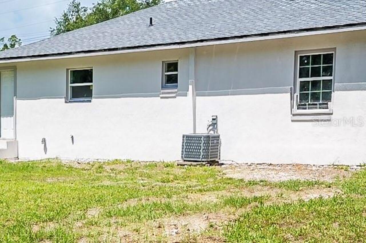Listing Photo 9