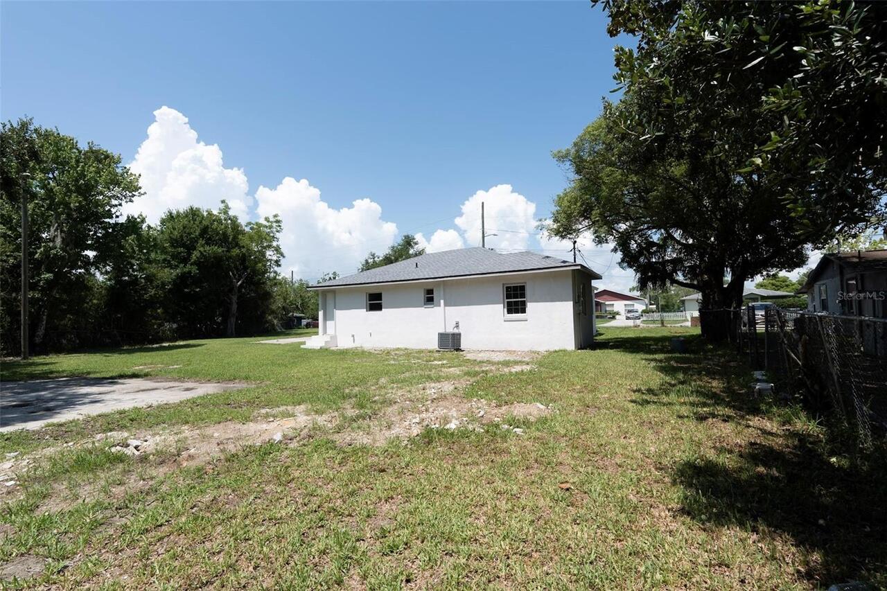 Listing Photo 11