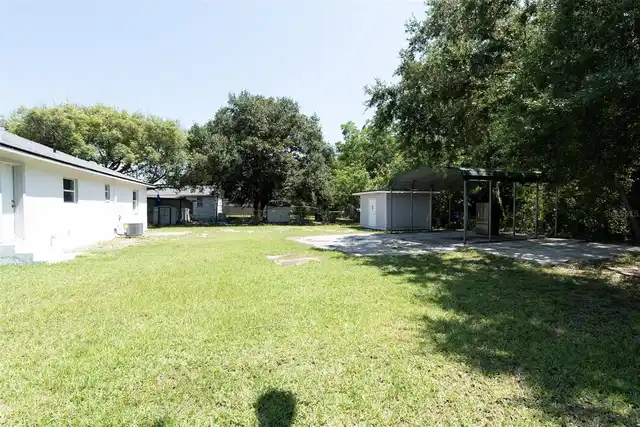 Listing Photo 16