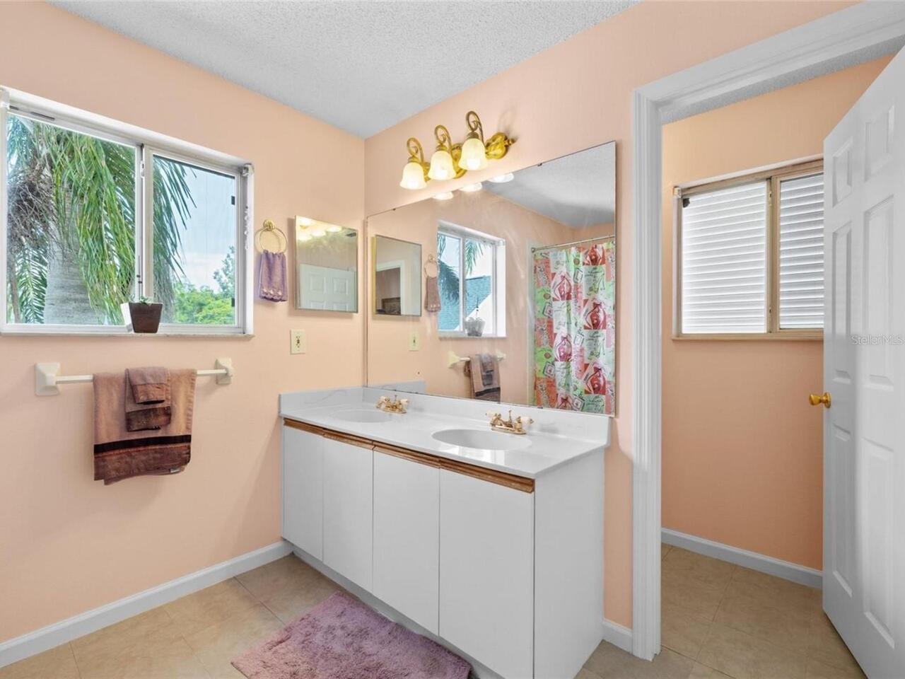 Listing Photo 24