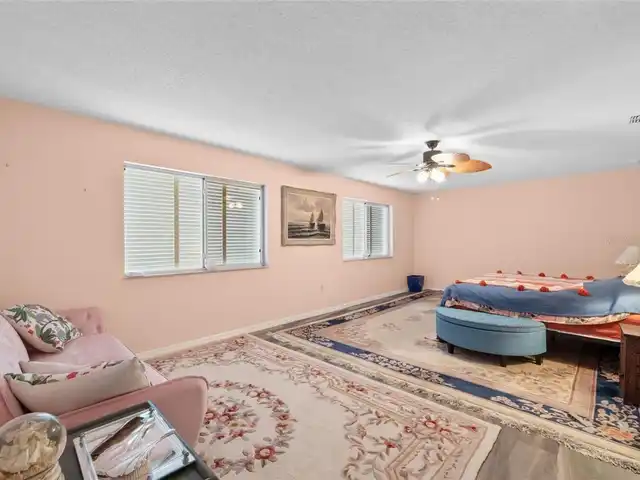 Listing Photo 21