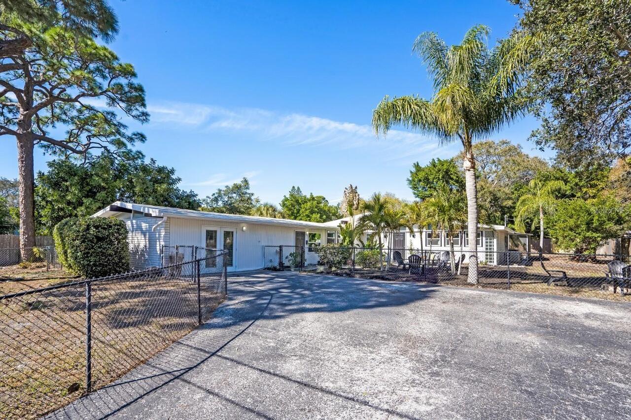 Listing Photo 32