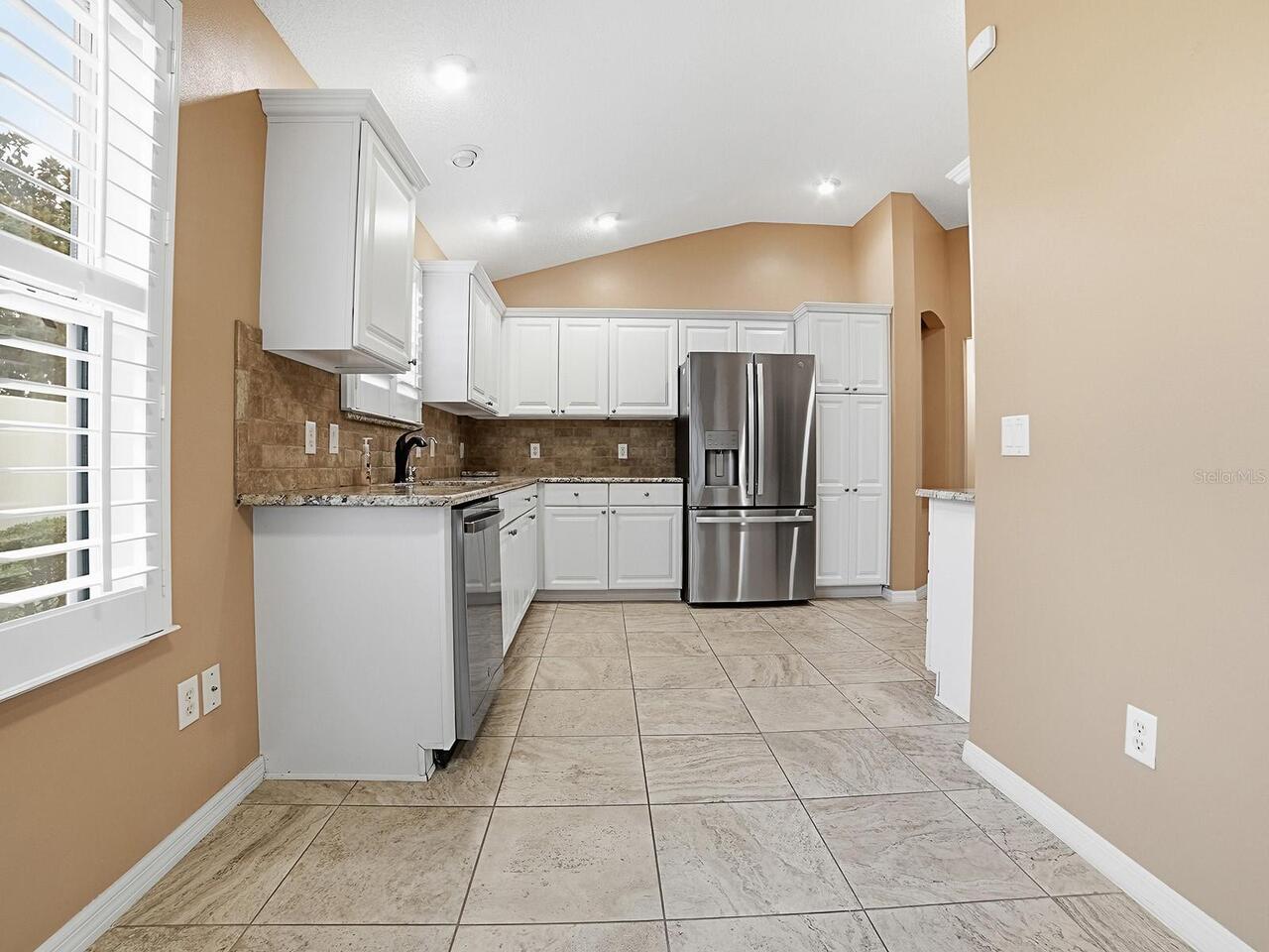 Listing Photo 9