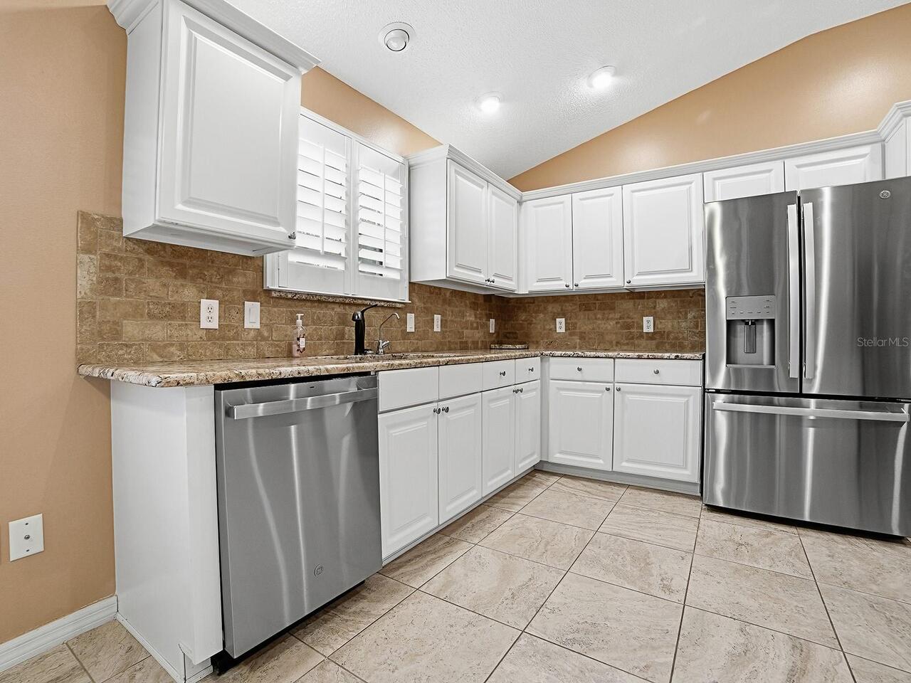 Listing Photo 10