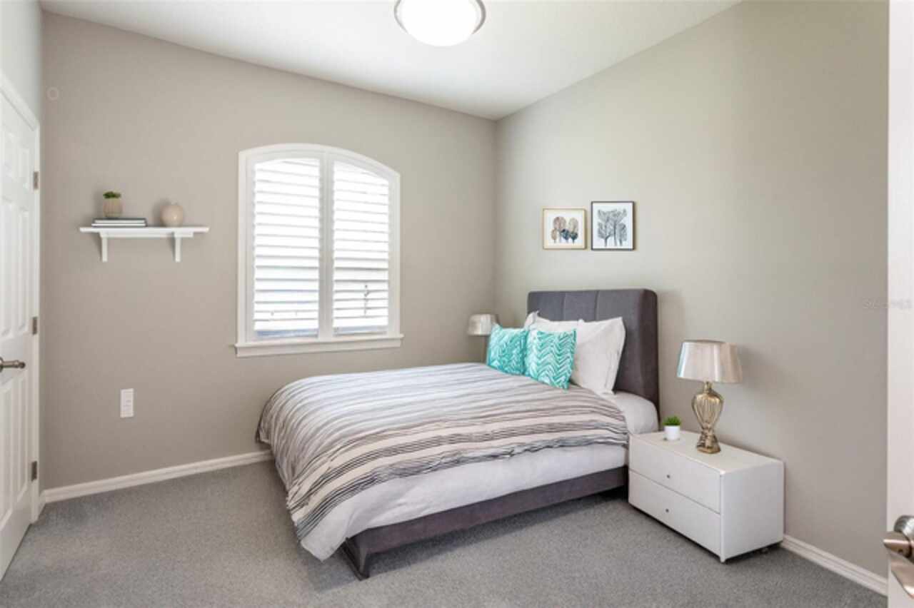 Listing Photo 18