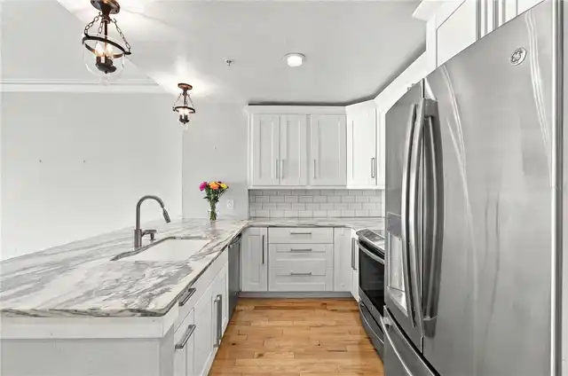 Listing Photo 16
