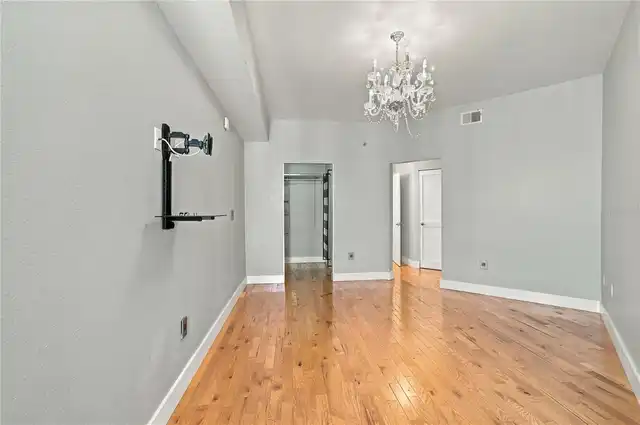 Listing Photo 36