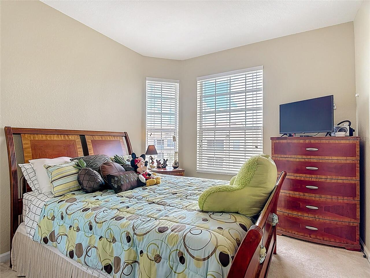 Listing Photo 17