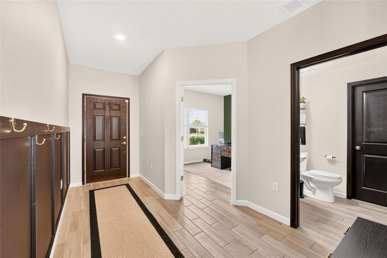 Listing Photo 10