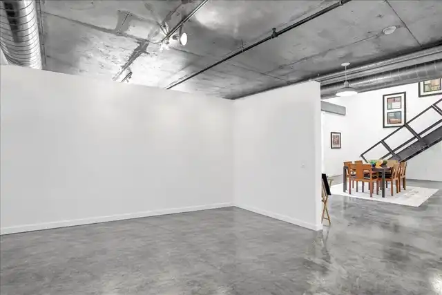 Listing Photo 20